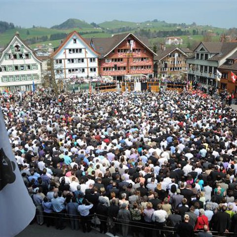 6 Landsgemeinde 2010 (12). Vergrösserte Ansicht