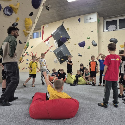 Bouldern_141418.jpg. Vergrösserte Ansicht