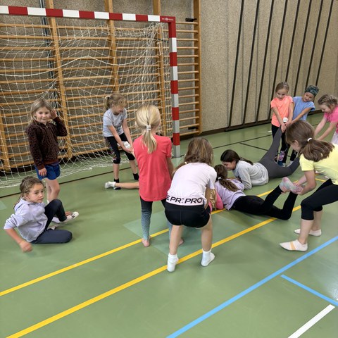 Tanzen (11).JPEG. Vergrösserte Ansicht