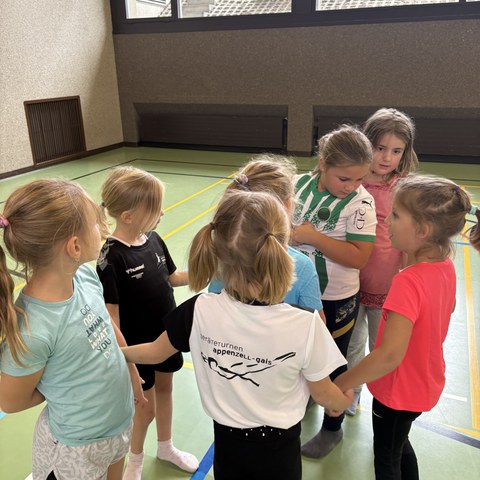 Tanzen (9).JPEG. Vergrösserte Ansicht