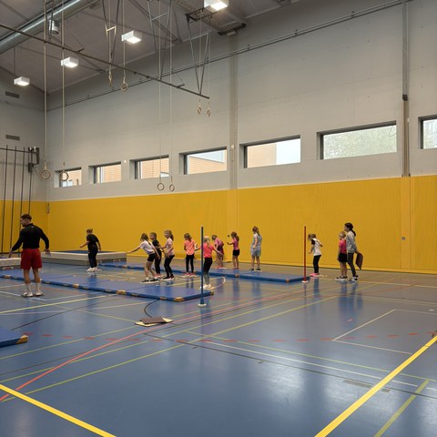 Turnen (4).JPEG. Vergrösserte Ansicht