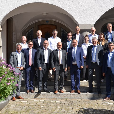 Teilnehmerinnen und Teilnehmer der Konferenz in Appenzell. Vergrösserte Ansicht